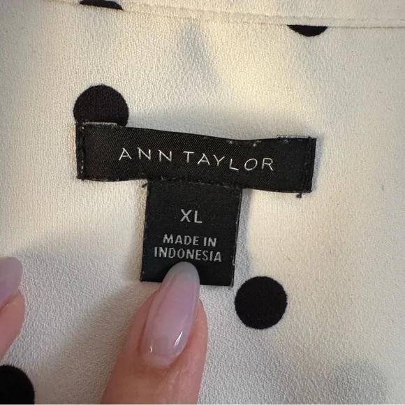 Ann Taylor White Blouse with Black Polka Dots office wear office siren - Picture 2 of 5
